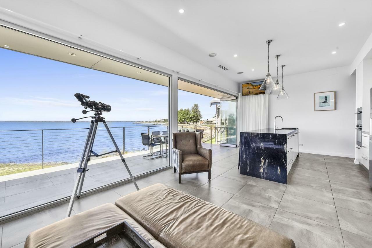 Aloha Waterfront Properties Роб Экстерьер фото